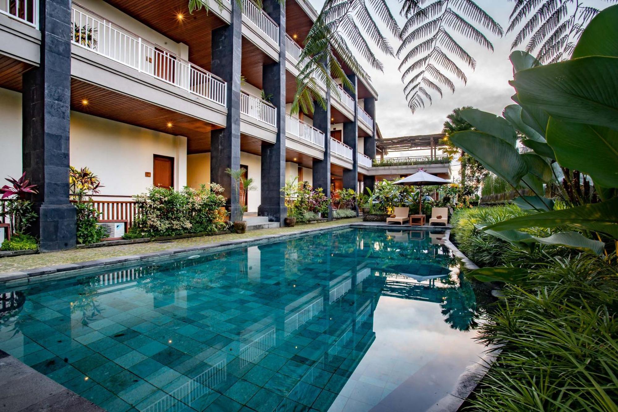 Paon Desa Ubud Exteriör bild